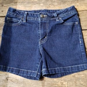 Size 10 bluejeans size 10/12 black shorts
